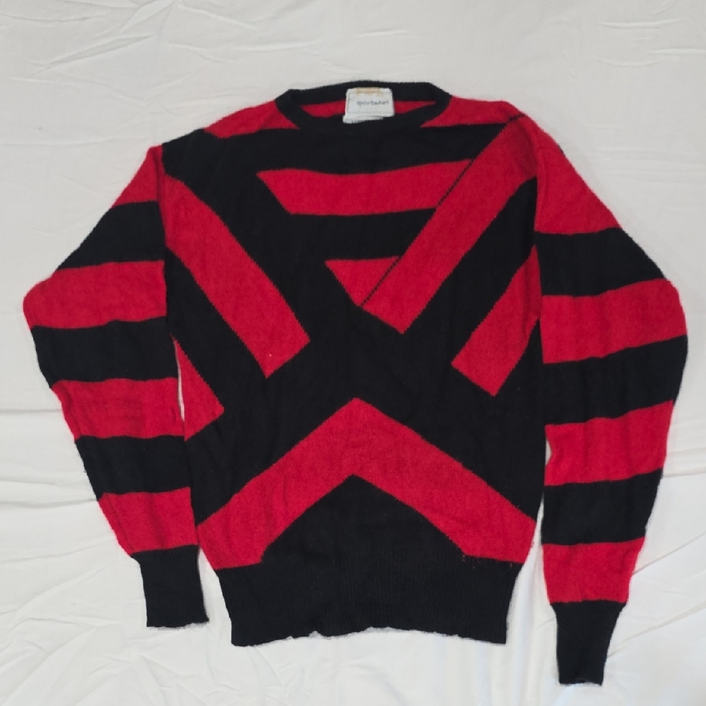 Stylish Red and Black Men's Crewneck Cashmere Sweater